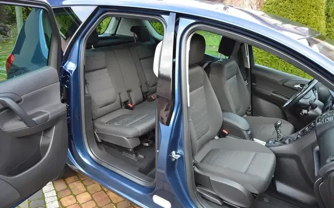 Opel Meriva cena 26600 przebieg: 131000, rok produkcji 2011 z Trzciel małe 704